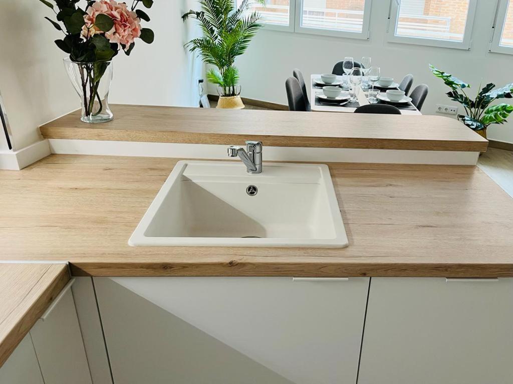 Apartamento Turistico Clavellinas IV Caceres Ngoại thất bức ảnh